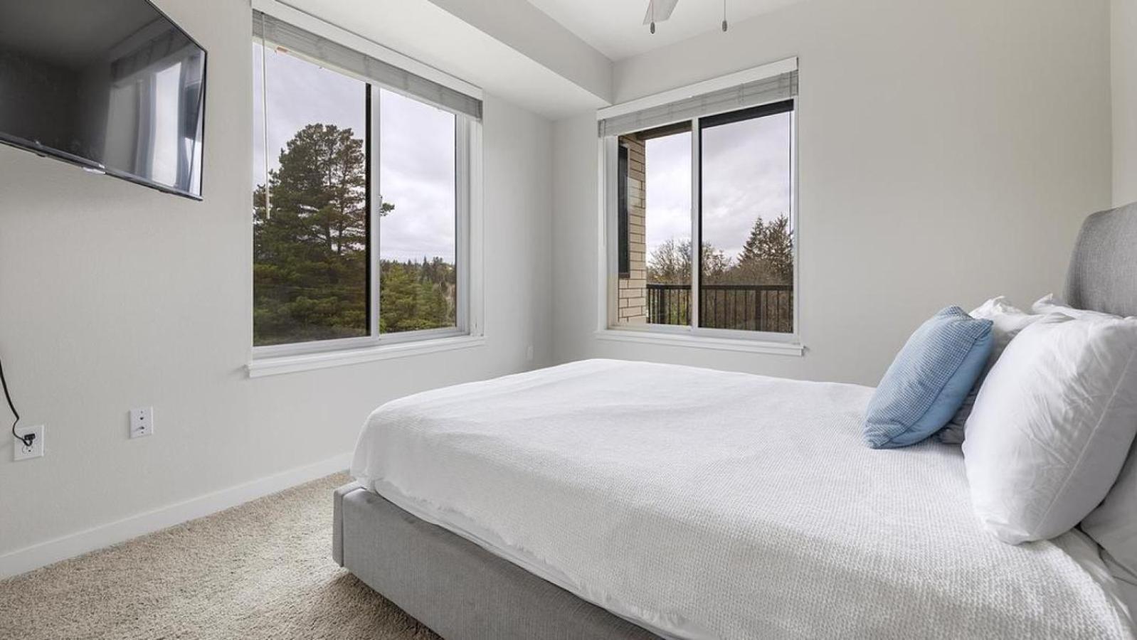 Landing At Marquam Heights - 2 Bedrooms In Southwest Apartment *